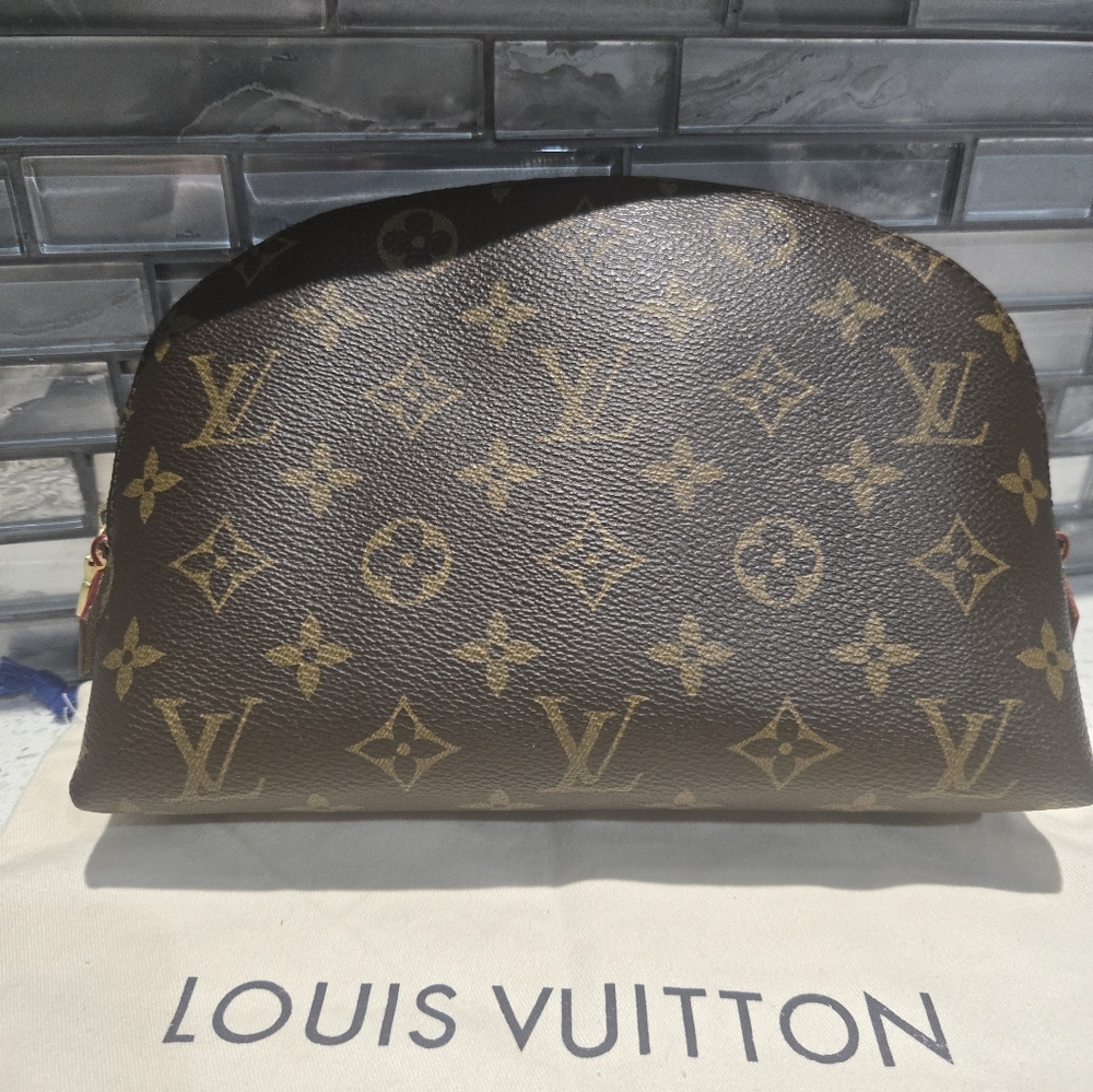 Louis Vuitton Monogram Clutch
